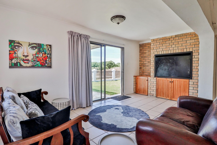 6 Bedroom Property for Sale in Country Club Western Cape